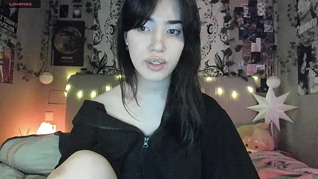 Snapshot of Anisawithlove chatting on 03/03/25, 08:32 Anisawithlove online show from 03/03/25, 08:32