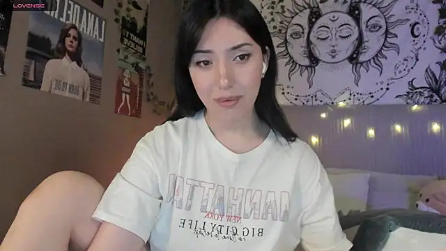 Snapshot of Anisawithlove chatting on 03/15/25, 03:27 Anisawithlove online show from 03/15/25, 03:27