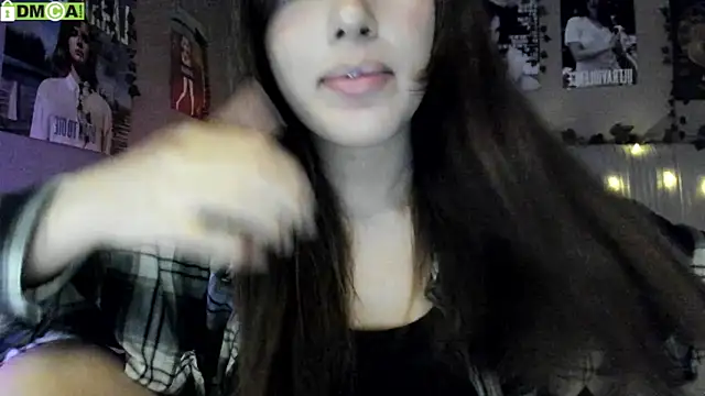 Snapshot of Anisawithlove chatting on 09/18/25, 04:58 Anisawithlove online show from 09/18/25, 04:58