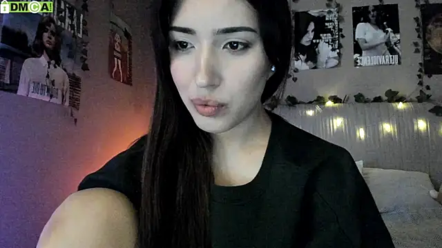 Snapshot of Anisawithlove chatting on 10/13/25, 08:47 Anisawithlove online show from 10/13/25, 08:47