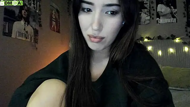 Snapshot of Anisawithlove chatting on 10/21/25, 08:15 Anisawithlove online show from 10/21/25, 08:15