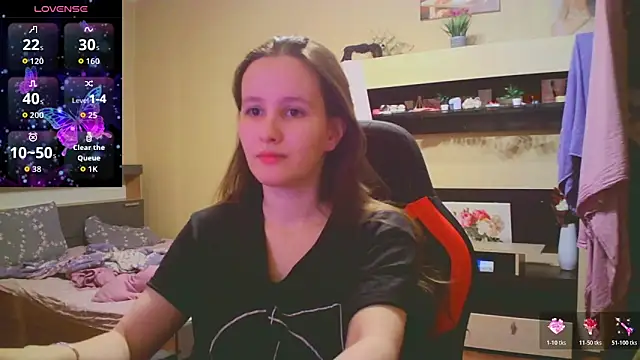 Snapshot of babywaifu chatting on 12/01/25, 02:22 babywaifu online show from 12/01/25, 02:22