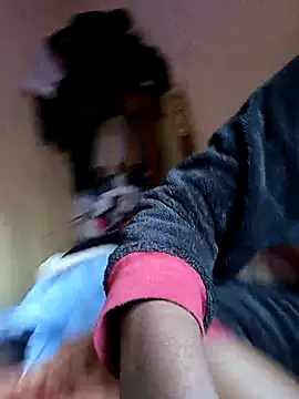 Snapshot of pretty_amaal chatting on 10/08/25, 05:05 pretty amaal online show from 10/08/25, 05:05