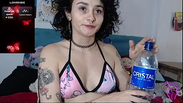 kitty22  online show from 10/04/25, 01:53