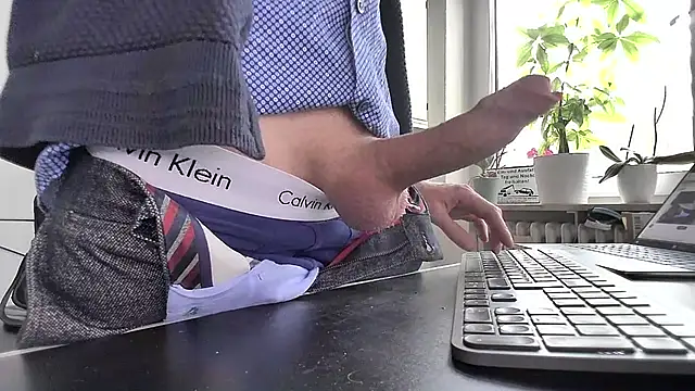 sperma tributes online show from 03/18/25, 08:36