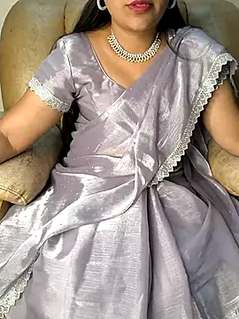 Snapshot of Traditional_Housewife_ chatting on 02/13/25, 05:33 Traditional Housewife  online show from 02/13/25, 05:33