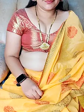 Snapshot of Traditional_Housewife_ chatting on 02/15/25, 03:50 Traditional Housewife  online show from 02/15/25, 03:50