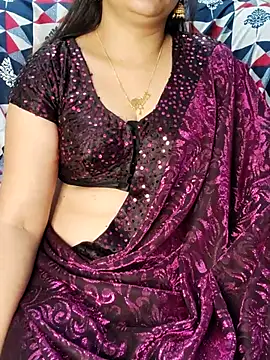 Snapshot of Traditional_Housewife_ chatting on 09/17/25, 04:58 Traditional Housewife  online show from 09/17/25, 04:58