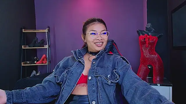 Snapshot of JadaRoberts chatting on 12/10/24, 11:51 JadaRoberts online show from 12/10/24, 11:51