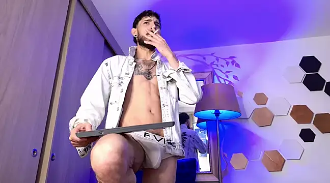 enzo herrera01 online show from 03/09/25, 07:45