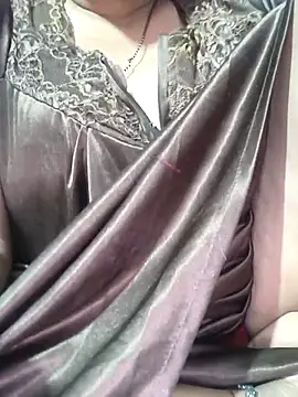 Snapshot of Ritasingh-0461 chatting on 10/08/25, 06:49 Ritasingh-0461 online show from 10/08/25, 06:49