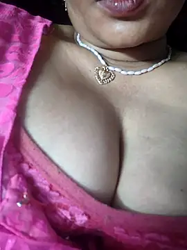 Snapshot of Ritasingh-0461 chatting on 10/14/25, 01:17 Ritasingh-0461 online show from 10/14/25, 01:17