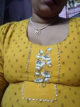 Snapshot of Ritasingh-0461 chatting on 10/15/25, 12:22 Ritasingh-0461 online show from 10/15/25, 12:22