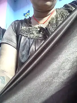 Snapshot of Ritasingh-0461 chatting on 10/24/25, 01:35 Ritasingh-0461 online show from 10/24/25, 01:35