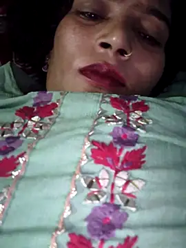 Snapshot of Ritasingh-0461 chatting on 11/09/25, 11:36 Ritasingh-0461 online show from 11/09/25, 11:36