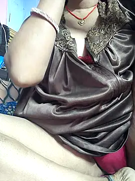 Snapshot of Ritasingh-0461 chatting on 11/13/25, 09:03 Ritasingh-0461 online show from 11/13/25, 09:03