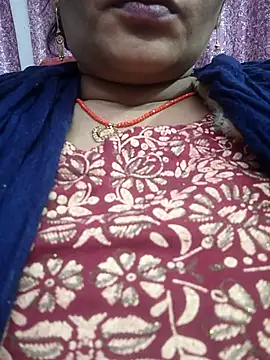 Snapshot of Ritasingh-0461 chatting on 11/16/25, 11:38 Ritasingh-0461 online show from 11/16/25, 11:38