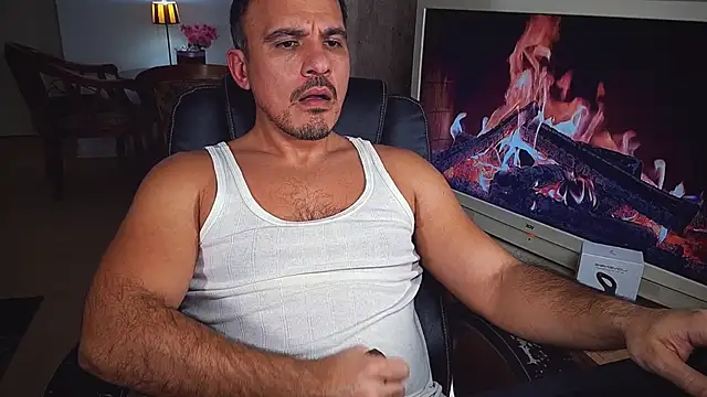 officeman7 online show from 12/11/24, 05:15