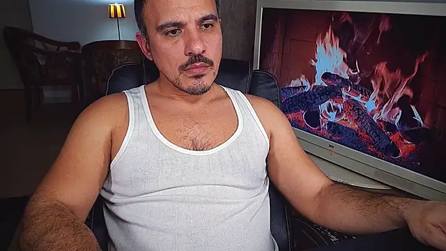 officeman7 online show from 01/02/25, 05:07