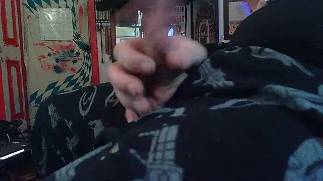 Snapshot of duggiefresh chatting on 01/30/25, 06:32 duggiefresh online show from 01/30/25, 06:32