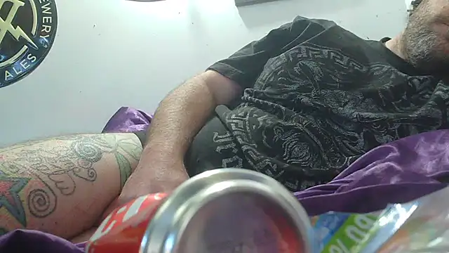 Snapshot of duggiefresh chatting on 03/22/25, 09:31 duggiefresh online show from 03/22/25, 09:31