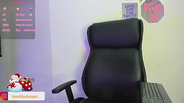 Snapshot of ChloeHarper_ chatting on 12/23/24, 01:45 ChloeHarper online show from 12/23/24, 01:45