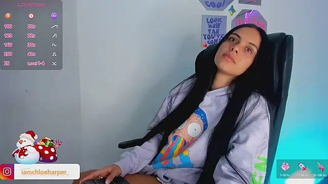 Snapshot of ChloeHarper_ chatting on 12/28/24, 11:52 ChloeHarper online show from 12/28/24, 11:52