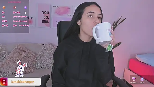 Snapshot of ChloeHarper_ chatting on 01/09/25, 12:09 ChloeHarper online show from 01/09/25, 12:09