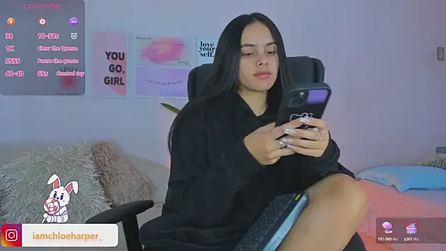 Snapshot of ChloeHarper_ chatting on 01/13/25, 12:35 ChloeHarper online show from 01/13/25, 12:35