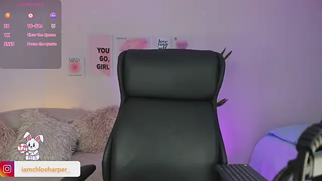 Snapshot of ChloeHarper_ chatting on 03/01/25, 05:27 ChloeHarper online show from 03/01/25, 05:27