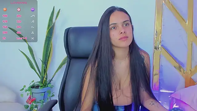 Snapshot of ChloeHarper_ chatting on 03/21/25, 07:24 ChloeHarper online show from 03/21/25, 07:24