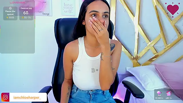 Snapshot of ChloeHarper_ chatting on 09/18/25, 07:49 ChloeHarper online show from 09/18/25, 07:49