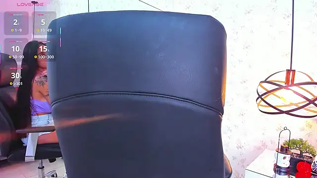 Snapshot of ChloeHarper_ chatting on 10/14/25, 12:17 ChloeHarper online show from 10/14/25, 12:17