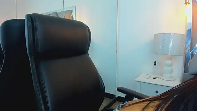 Snapshot of ChloeHarper_ chatting on 10/15/25, 01:22 ChloeHarper online show from 10/15/25, 01:22