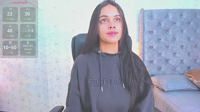 Snapshot of ChloeHarper_ chatting on 10/28/25, 01:36 ChloeHarper online show from 10/28/25, 01:36