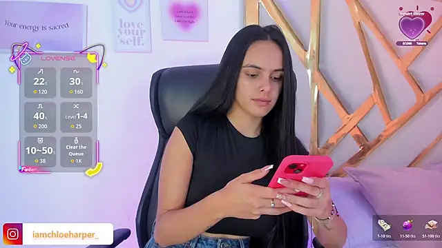 Snapshot of ChloeHarper_ chatting on 11/21/25, 06:50 ChloeHarper online show from 11/21/25, 06:50