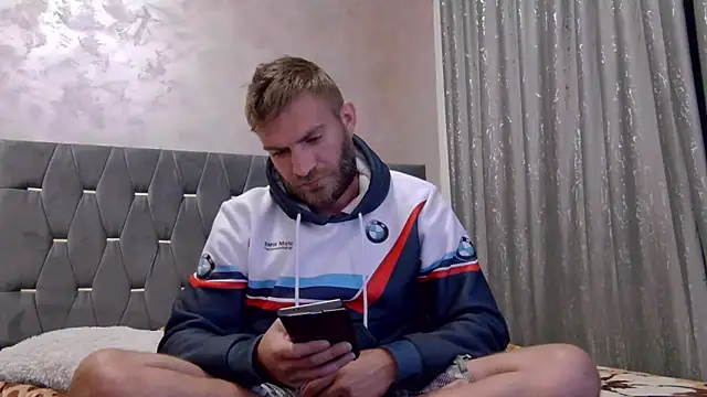 10in deluxe online show from 11/10/25, 08:35