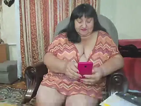 Snapshot of Nezsbudka chatting on 09/11/25, 03:01 Nezsbudka online show from 09/11/25, 03:01