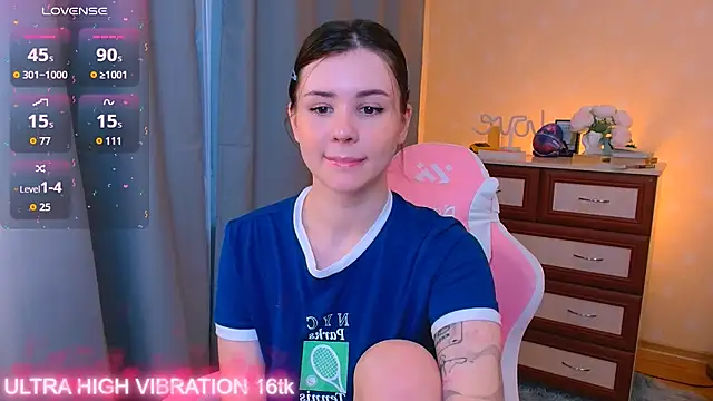 cutie mili online show from 10/08/25, 07:17