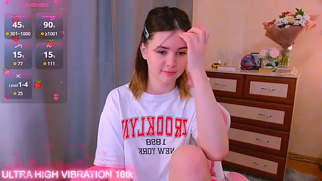 cutie mili online show from 10/10/25, 06:34