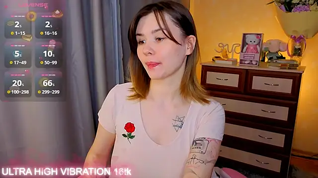 cutie mili online show from 10/24/25, 08:22