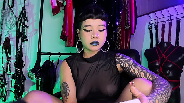 irregular fetish  online show from 09/20/25, 05:08