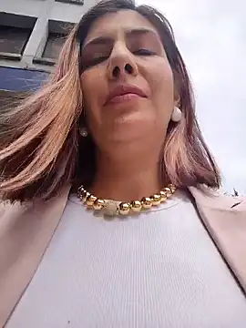 scarlett moore online show from 10/16/25, 02:18