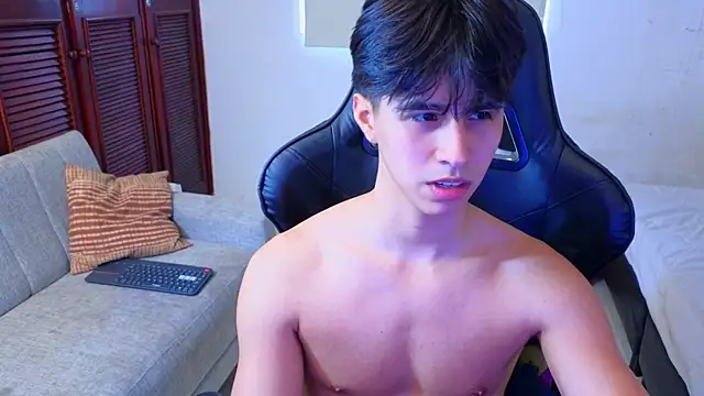 Snapshot of carl_dixon chatting on 10/08/25, 06:27 carl dixon online show from 10/08/25, 06:27