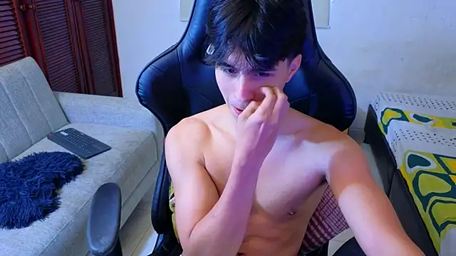 Snapshot of carl_dixon chatting on 11/13/25, 09:14 carl dixon online show from 11/13/25, 09:14