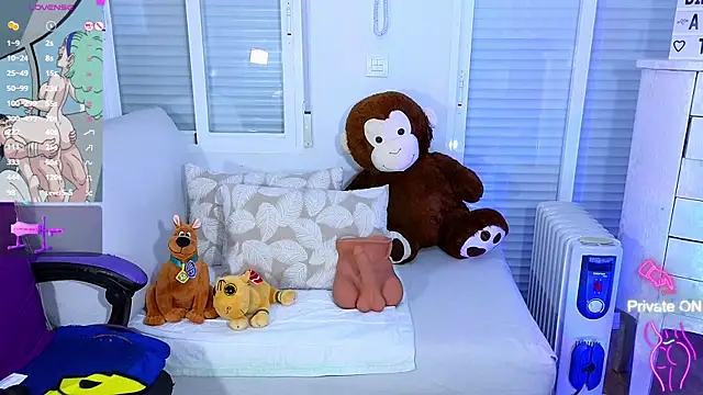 Snapshot of Tawny_cox chatting on 12/28/24, 08:58 Tawny cox online show from 12/28/24, 08:58