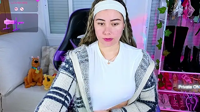 Snapshot of Tawny_cox chatting on 01/23/25, 10:11 Tawny cox online show from 01/23/25, 10:11