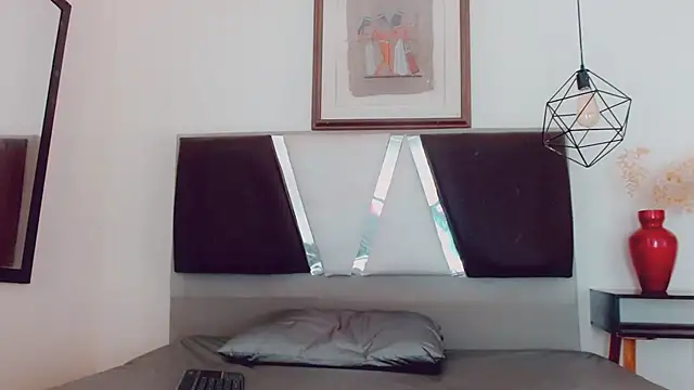 hilary rodriguez online show from 12/18/24, 10:46