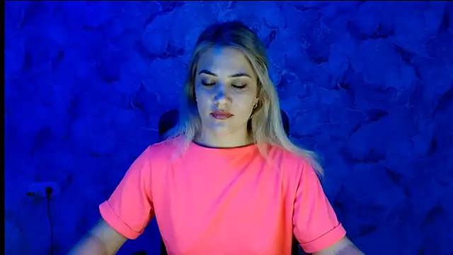 nika gold1 online show from 10/08/25, 11:52