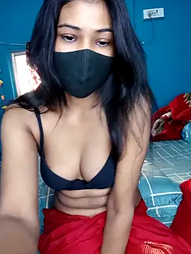 Snapshot of Triha_18 chatting on 02/17/25, 10:18 Triha 18 online show from 02/17/25, 10:18
